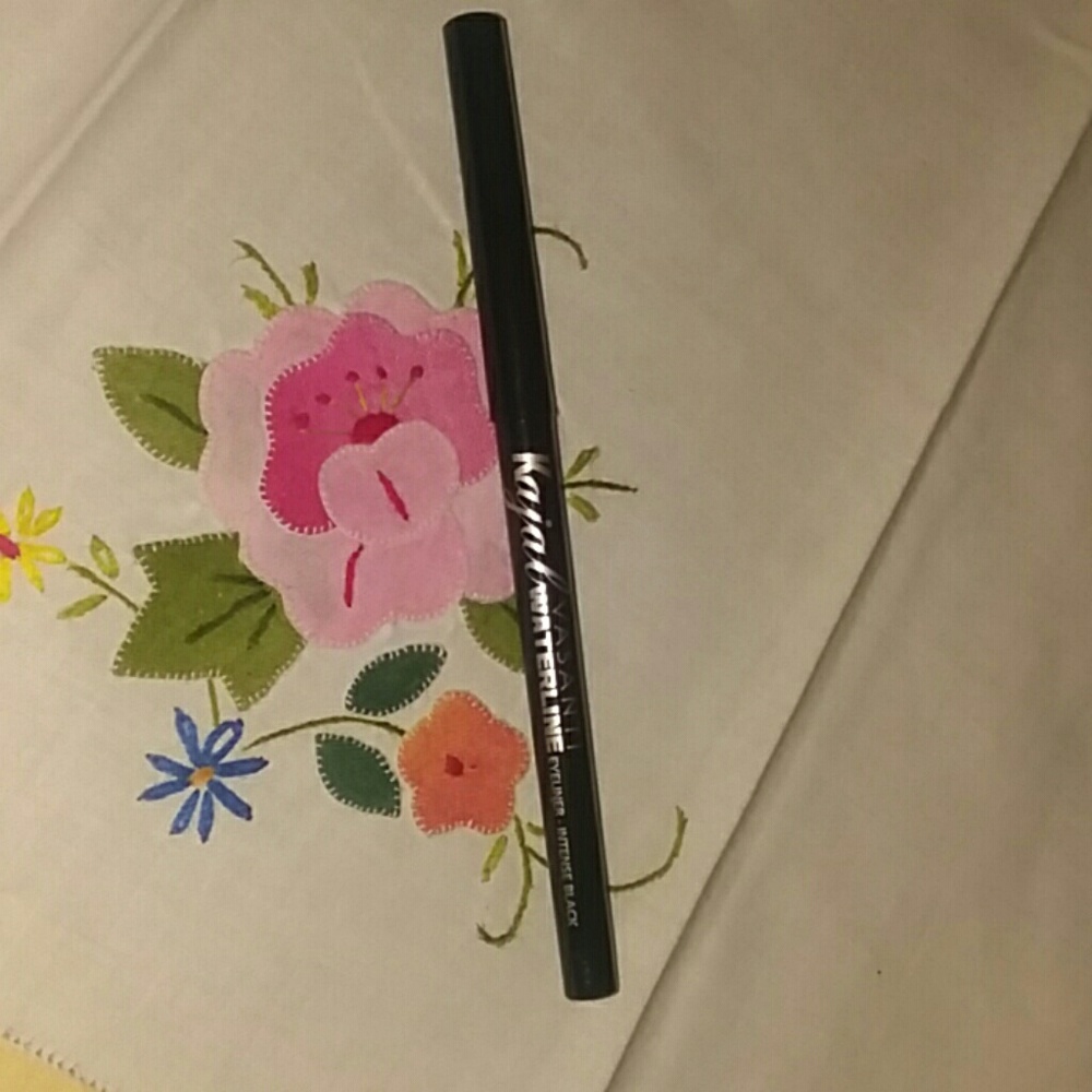 Kajal Waterline Eyeliner Pencil BLK NEW never used